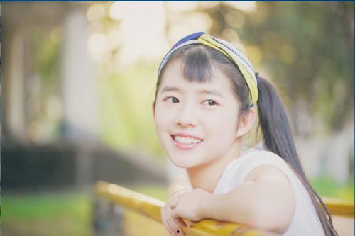 何蓝逗的照片,青春活力尽显